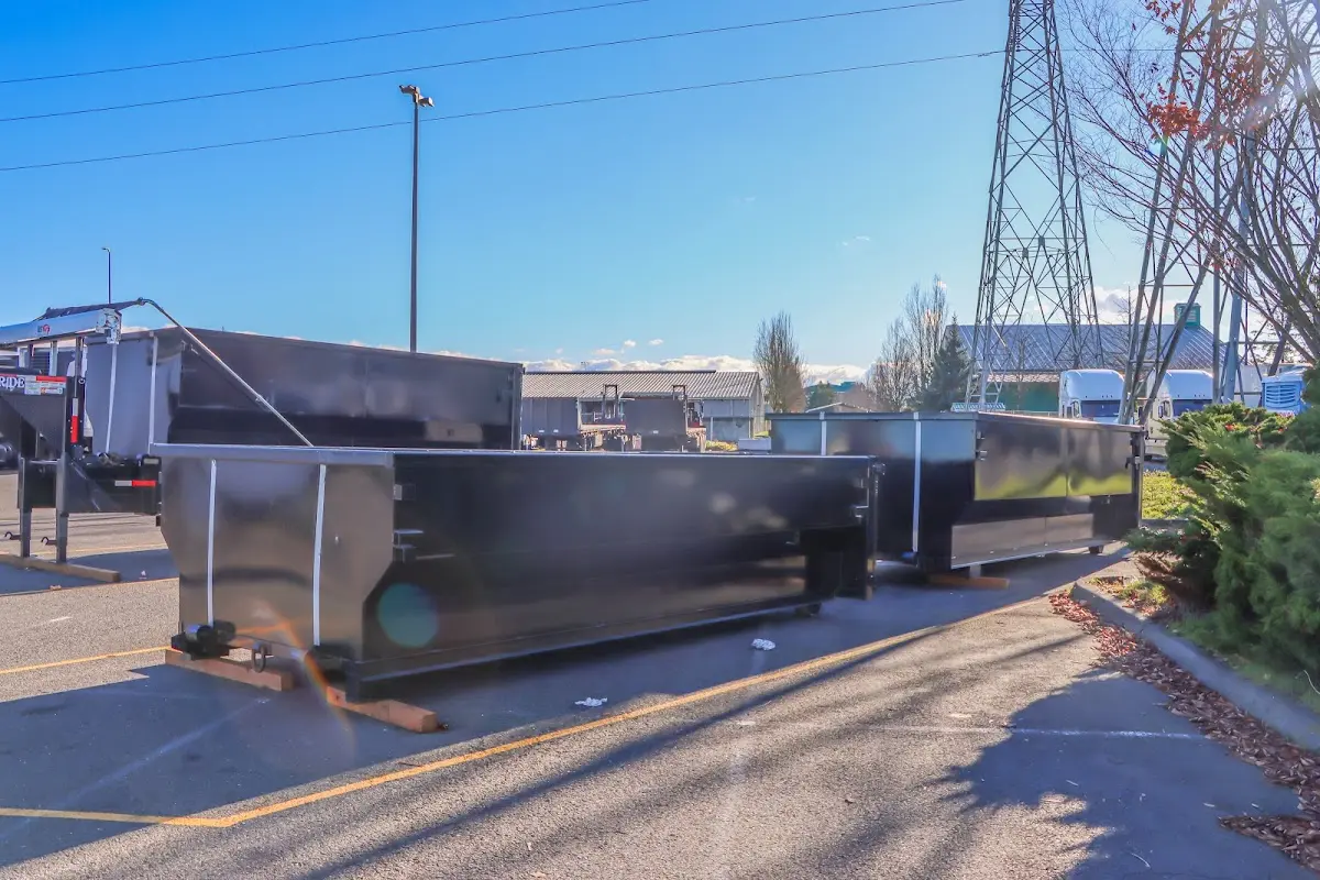 Professional dumpster rental and junk removal service in Milwaukie